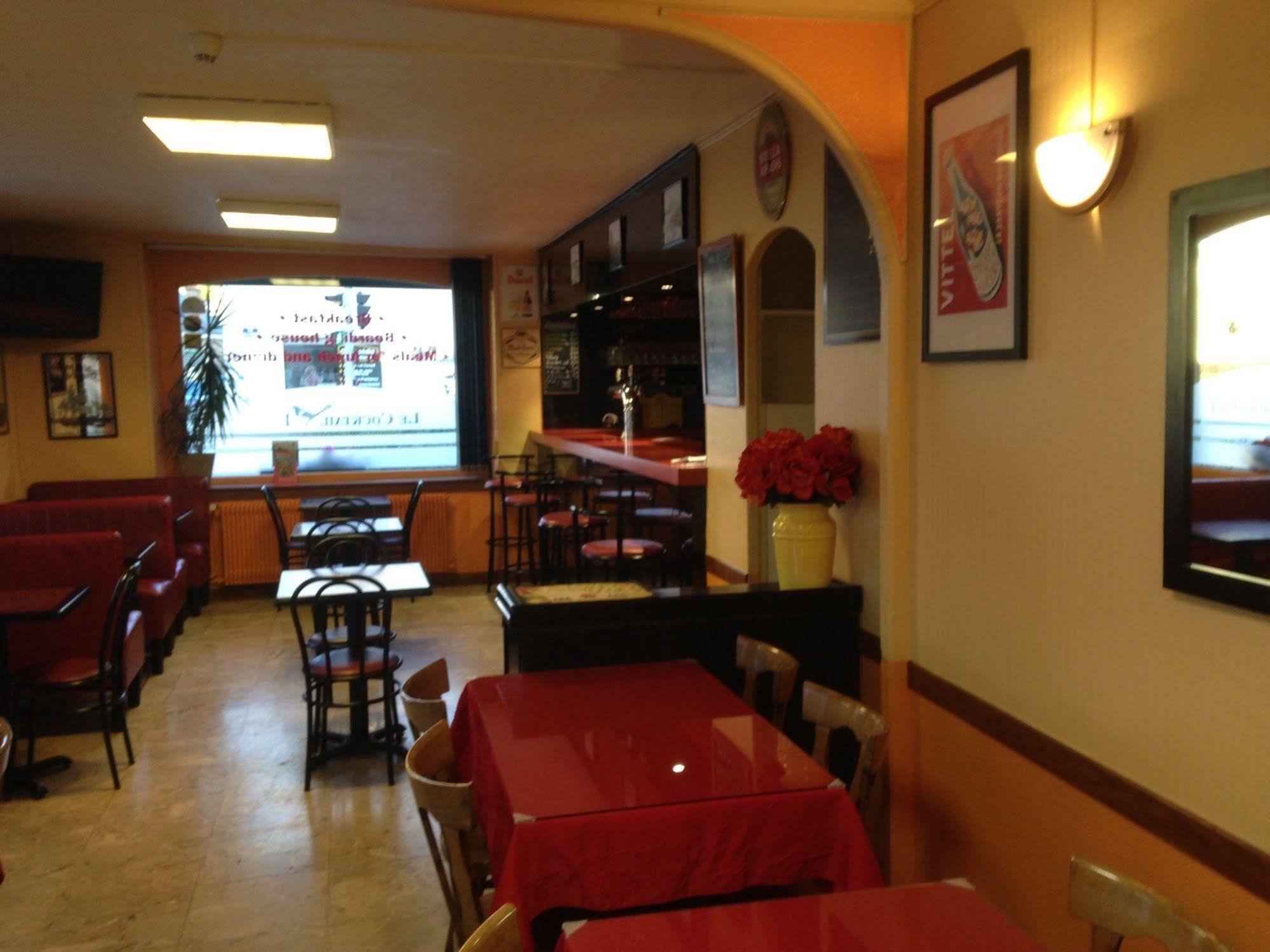 Hotel & Restaurant Hanoi Station Saint-Malo Zewnętrze zdjęcie